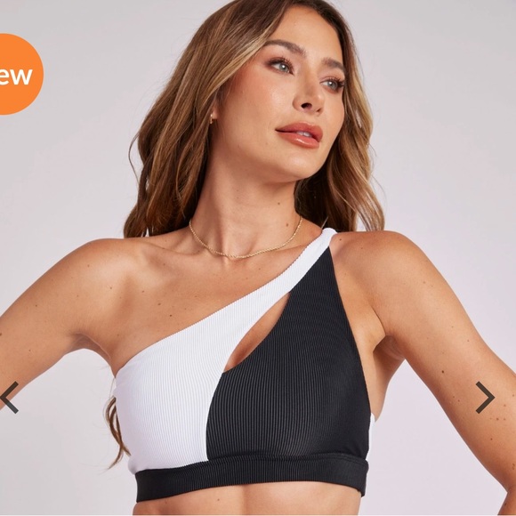 Onzie One Shoulder Sports Bra - Picture 2 of 5